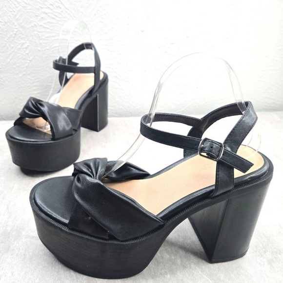 Torrid Black Platform Heel Sandals size 9WW - Picture 4 of 7